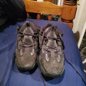 Adidas yeezy 500 authentic